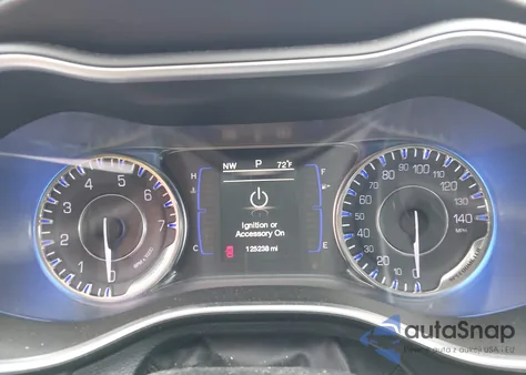 2015 Chrysler 200 Limited z USA, uszkodzony, nr VIN 1C3CCCAB1FN746947